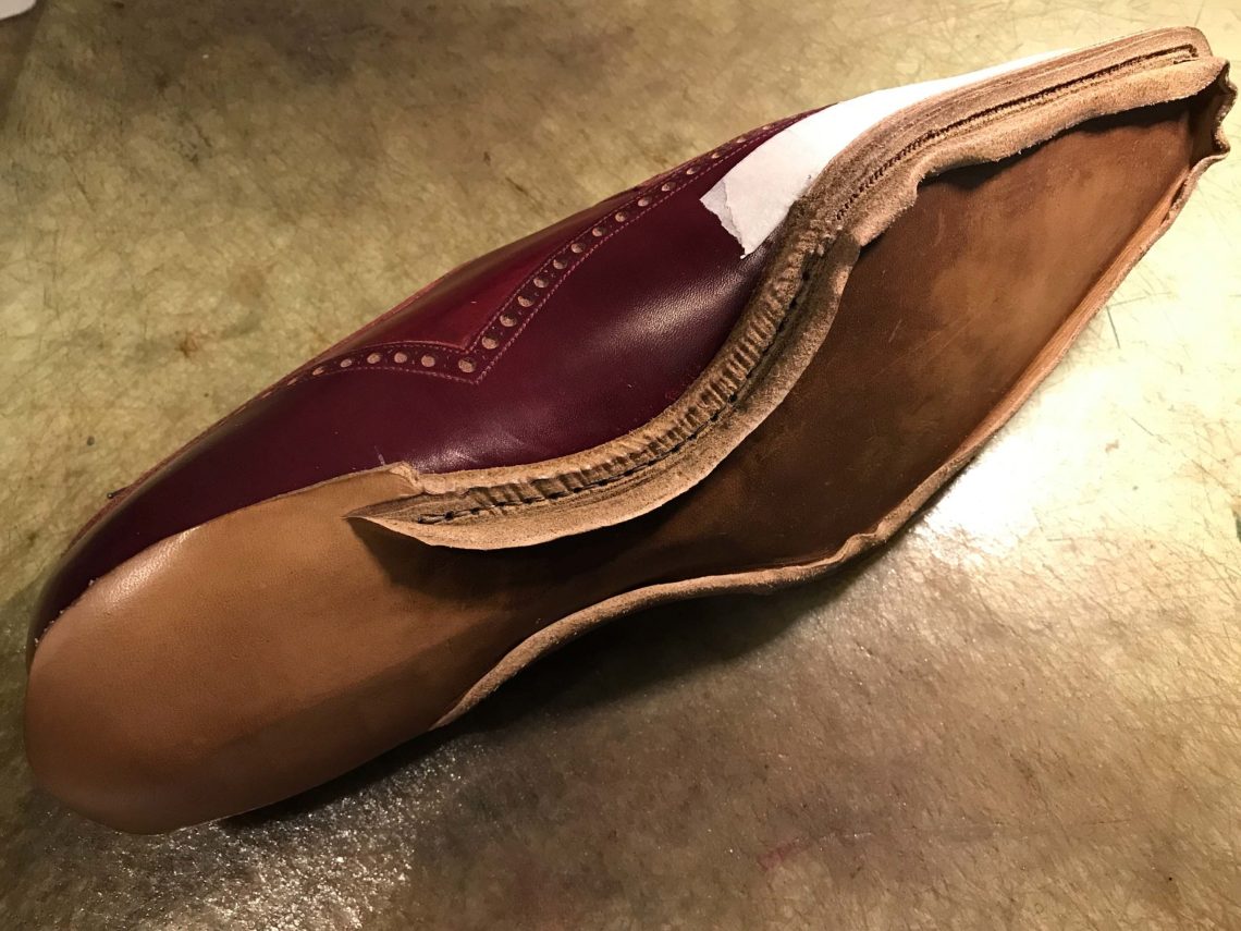 Outsole stitching made.