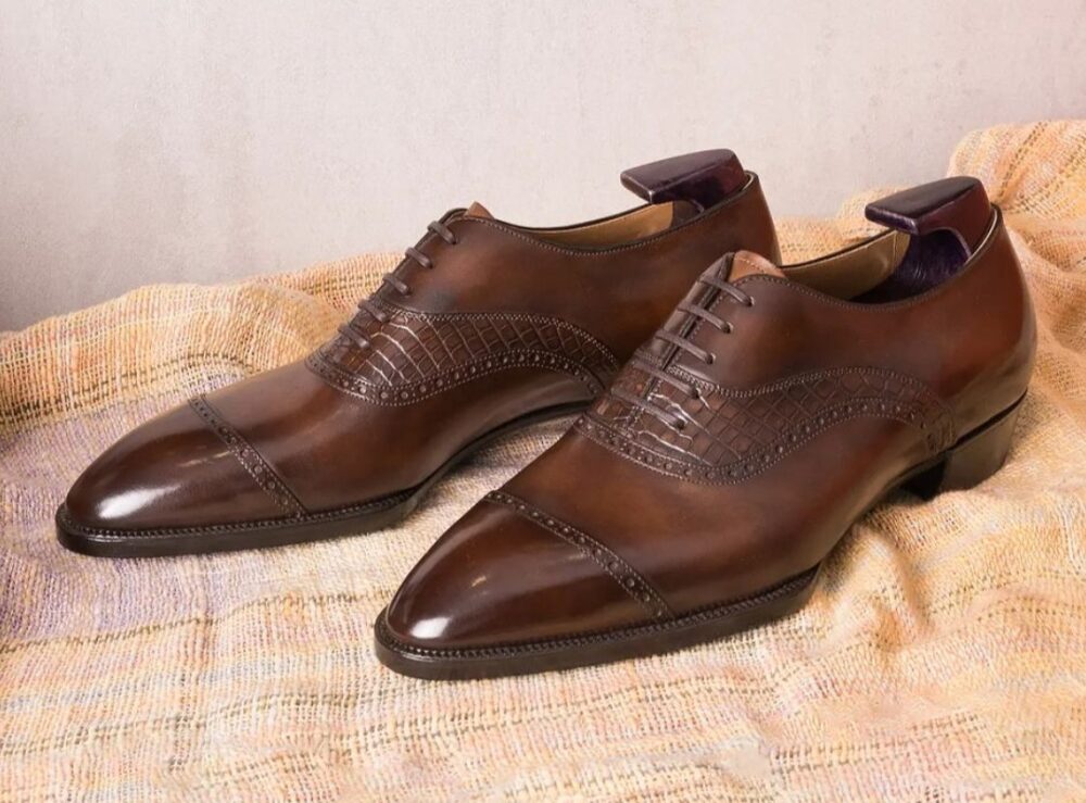 Shoe Brand Acme Shoemaker