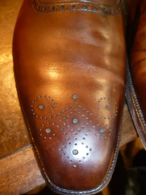 How to polish your shoes