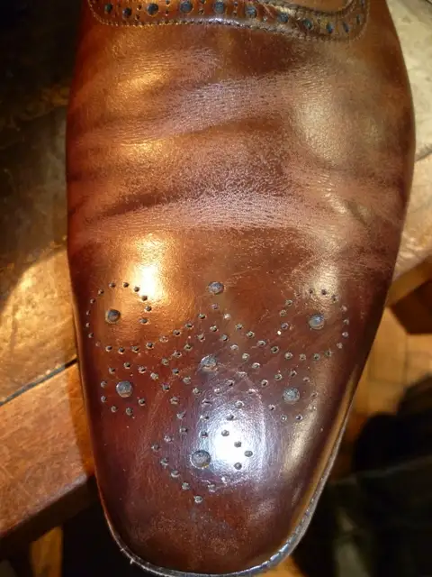 How to polish your shoes